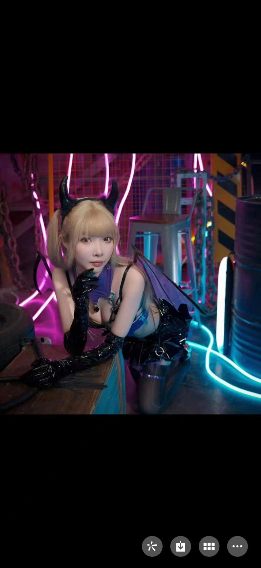 PuffyGlo Beam Battery 9